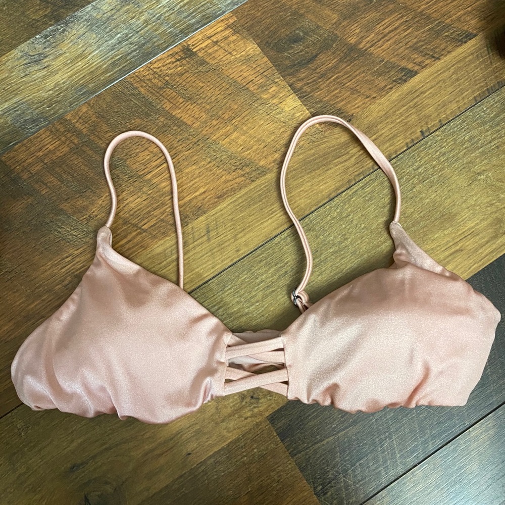 Billabong bikini top
